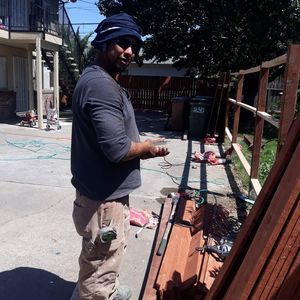 Meet your Posher, Gerardo j